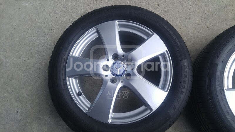 벤츠 C200D 17인치 순정 휠타 판매--2
