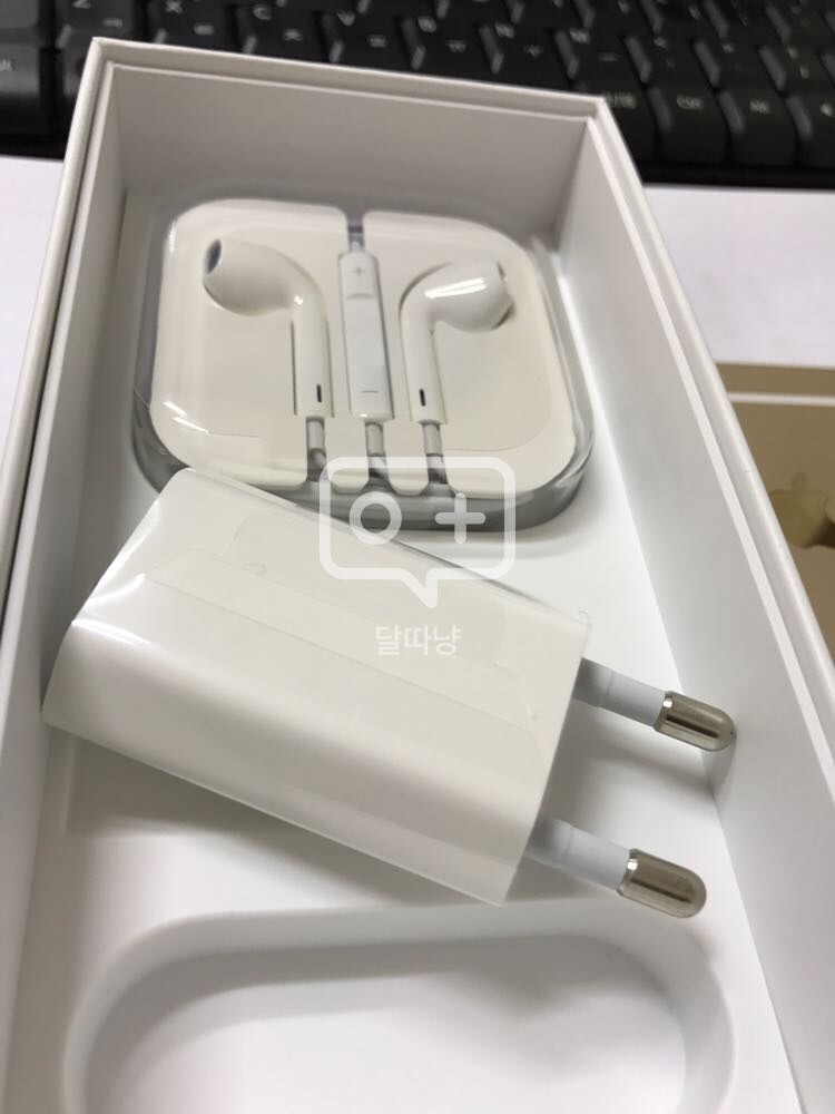 아이폰6 골드 64기가 팝니다--1