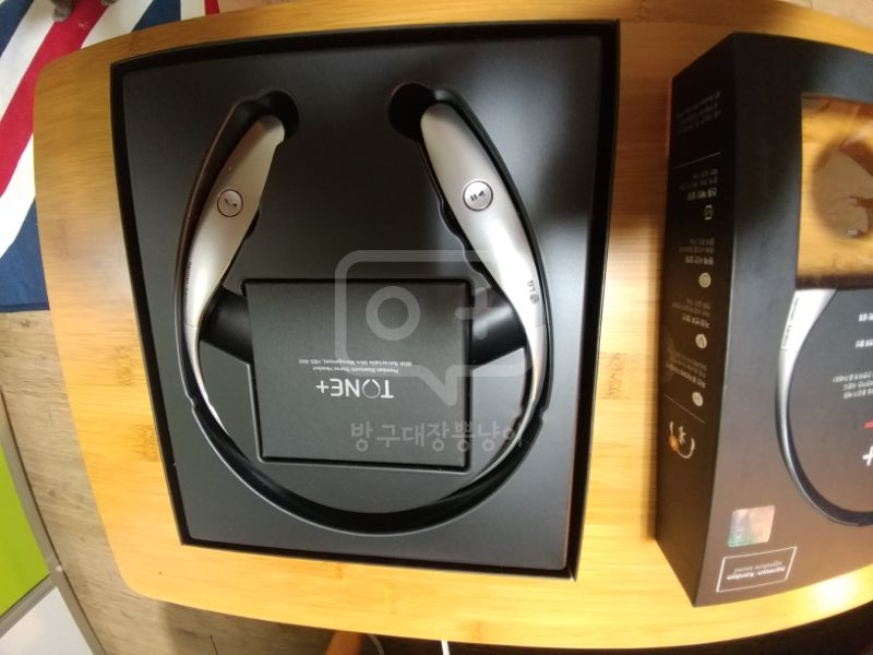 LG HBS 900 블루투스 이어폰--2