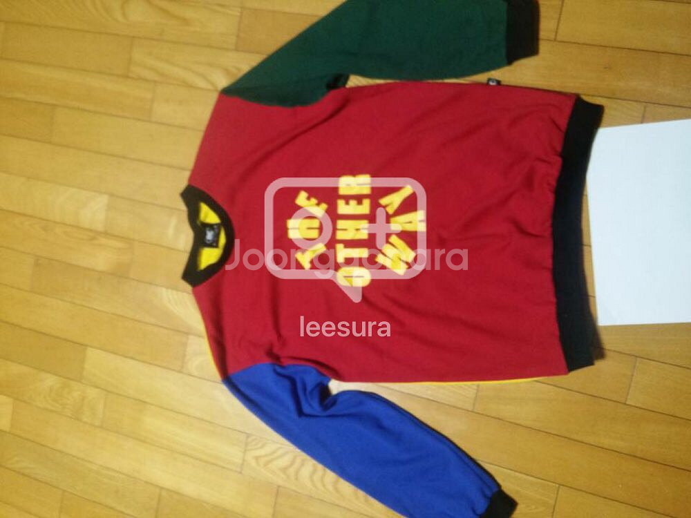 베이직코튼 맨투맨 팝니다~--0