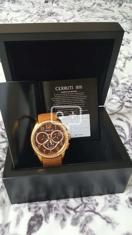 세루티1881신세계백화점에서 구입--2