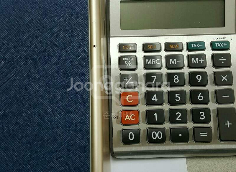 아이폰6플러스골즈16기가팝니다.--0