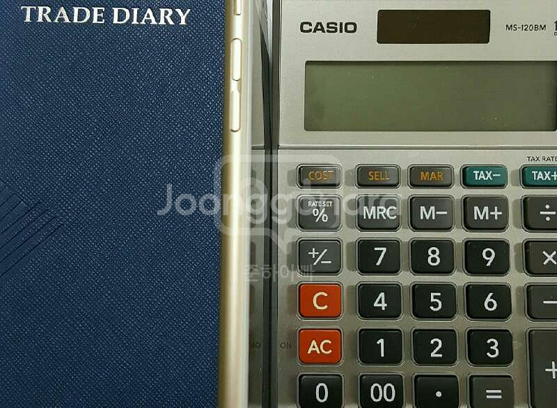 아이폰6플러스골즈16기가팝니다.--1