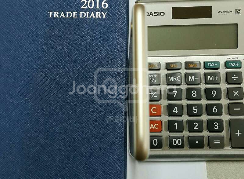 아이폰6플러스골즈16기가팝니다.--3