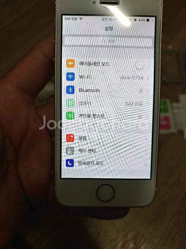 아이폰 SE 로즈골드 64기가 카메라 무음 SS급--7