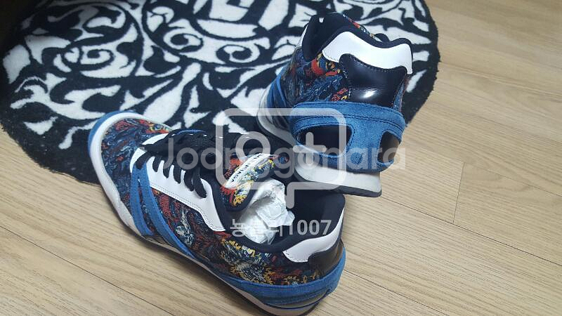 발렌시아가 운동화--1