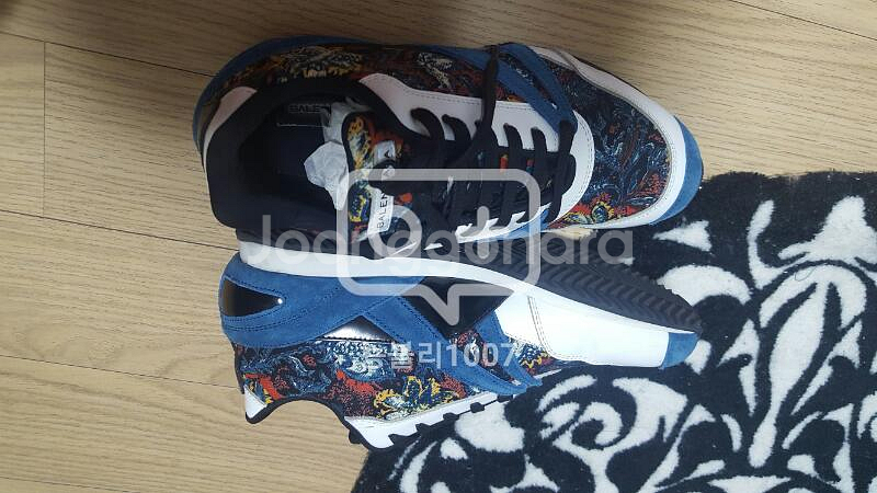 발렌시아가 운동화--3