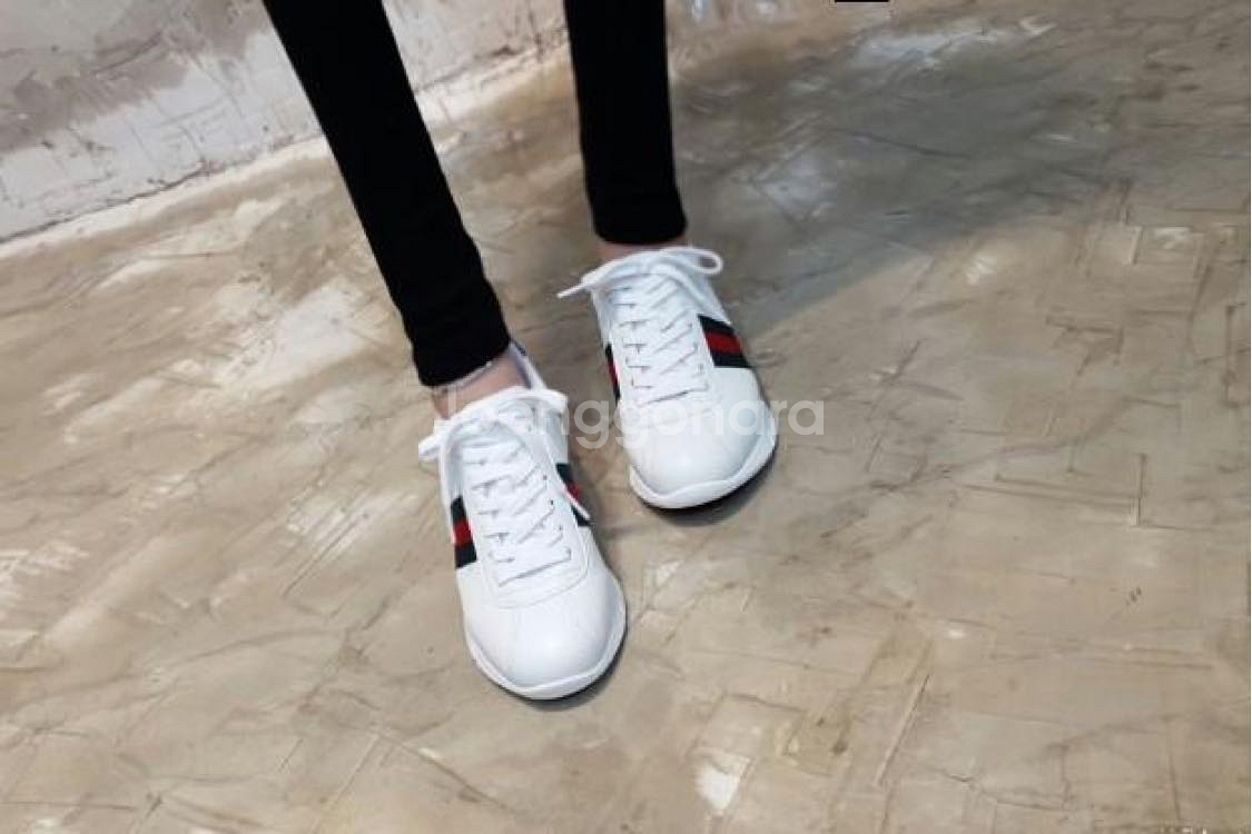 [225-250] 구*st 트랜디한 삼색 스니커즈--1