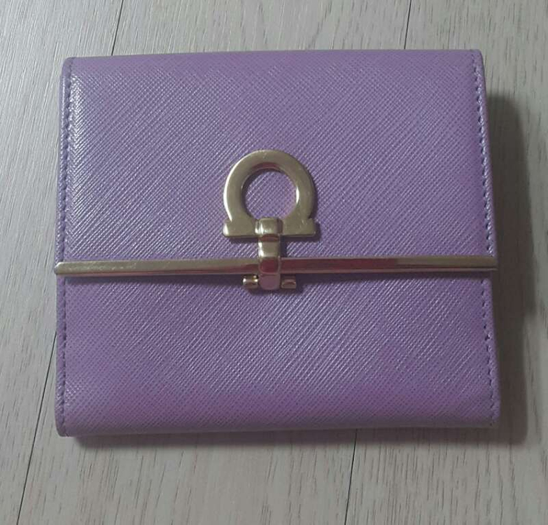 정품 프라다반지갑--1