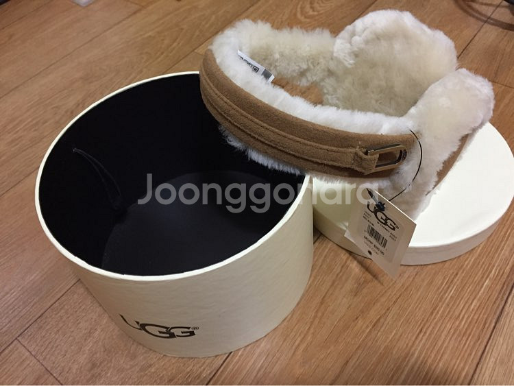 UGG 버클 귀마개 판매합니다.--1