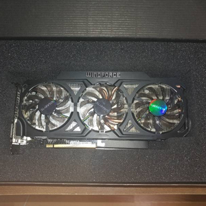 GIGABYTE RADEON R9 290 WF3 