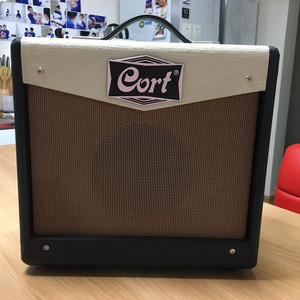 콜트 똘똘이앰프 cort Guitar amplif