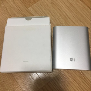 샤오미 보조배터리 10400mAh 팝니다