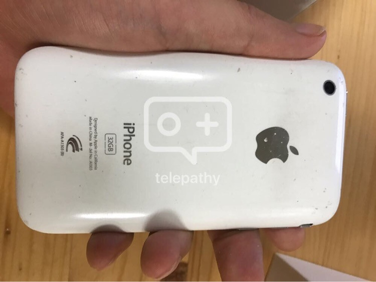 아이폰 3gs 32기가 팝니다--2