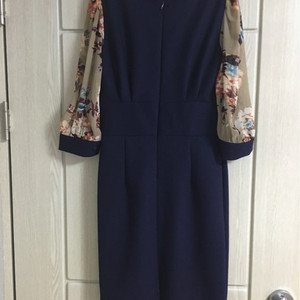 꽃무늬 시스루소매 원피스