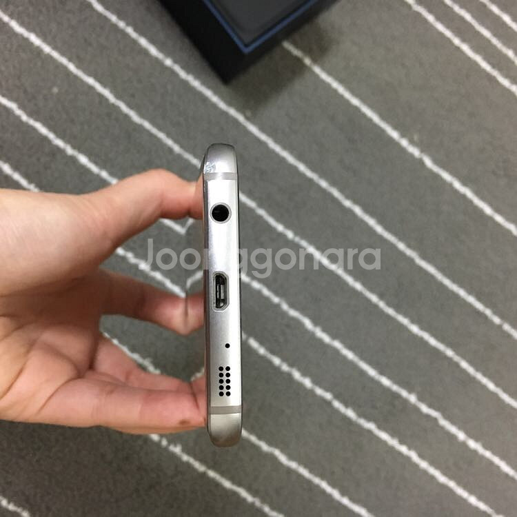 삼성 갤럭시s7 64GB 골드 풀박스 판매합니다 --6