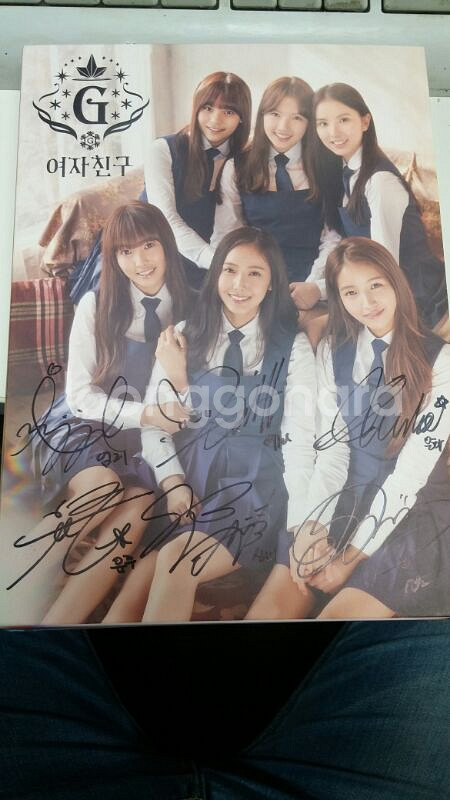 여자친구  미니 2,3집  싸인 앨범  판매합니다--0