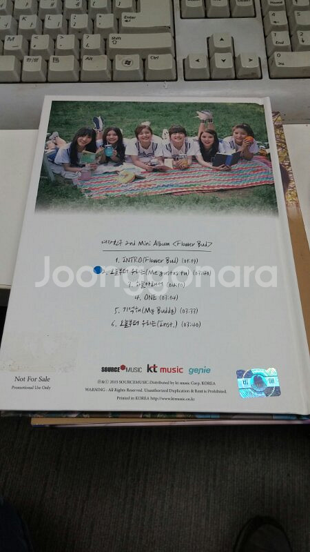 여자친구  미니 2,3집  싸인 앨범  판매합니다--4