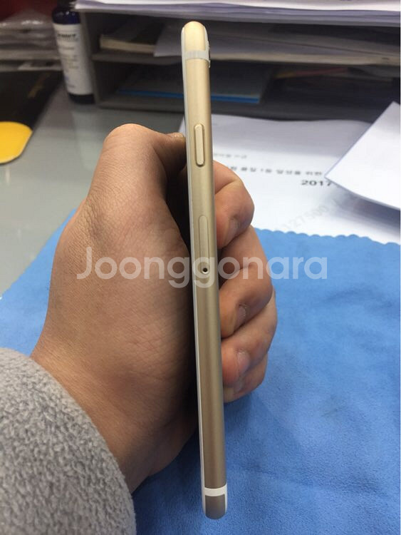 아이폰6s 골드 색상 64기가--2