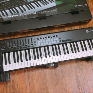 마스터키보드 노베이션 런치키 61 Novation