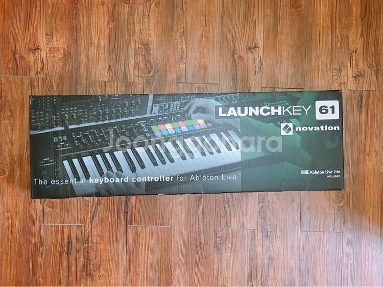 마스터키보드 노베이션 런치키 61 Novation--1