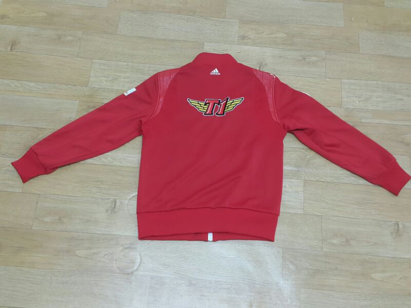 SKT T1 유니폼 팝니다. (정품)--1