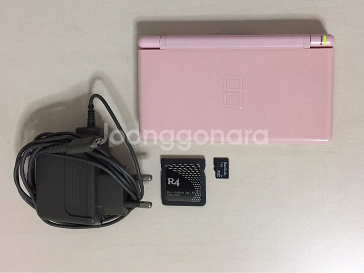 닌텐도 DS Lite(연핑크) R4칩 정품충전기 --0