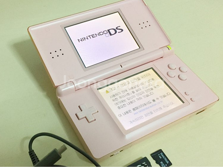 닌텐도 DS Lite(연핑크) R4칩 정품충전기 --1