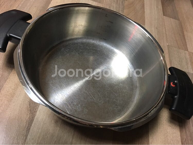 휘슬러 압력밥솥겸 냄비 팝니다--4