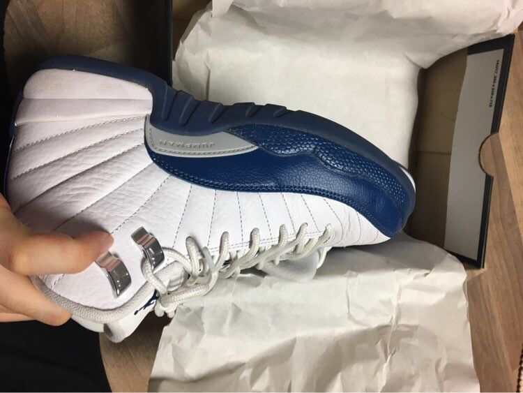 조던 12 프렌치블루 235 팝니다--5