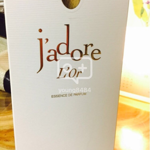 자도르 로르 에센스 드 퍼퓸