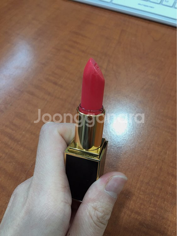 톰포드 립스틱 트루코랄색상--4