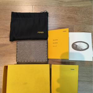 펜디 명함지갑 FENDI SELLERIA