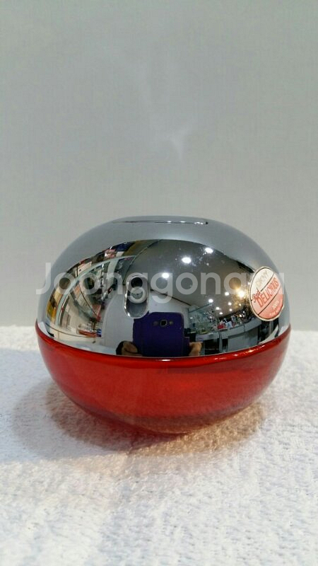 존갈리아노,베르사체,니나리치,dkny등 케이스없는--4