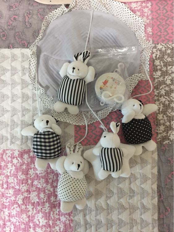 흑백모빌 이미지