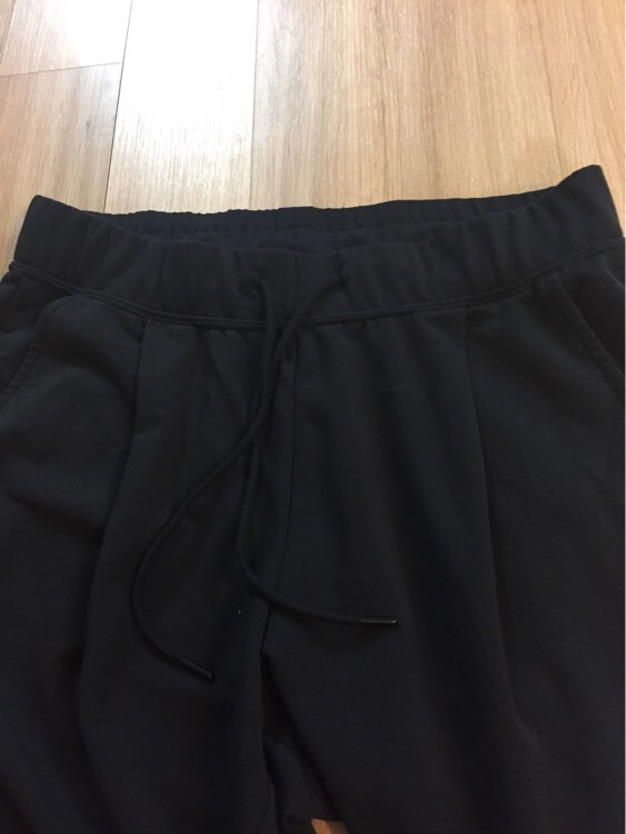 유니클로 7부 츄리닝 바지 이미지