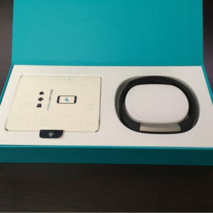 fitbit alta 블랙 팝니다.