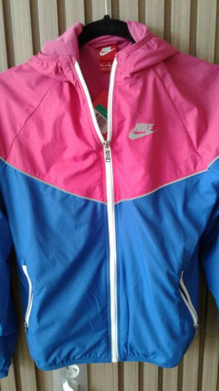 나이키 바람막이 윈드브레이크 새제품 여성 55--1