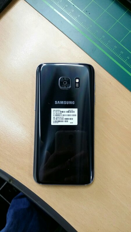 갤럭시s7 블랙 오닉스 32기가 팔아요. (거의새--2