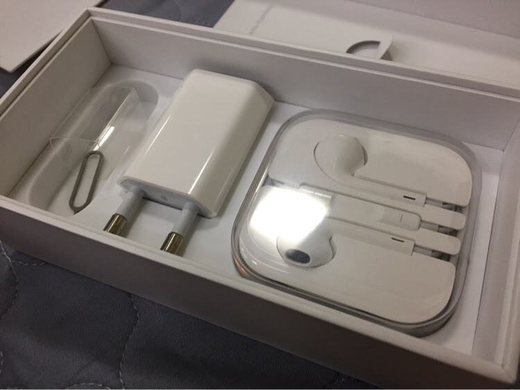 아이폰6 64기가 실버 리퍼폰 36만 풀박--6