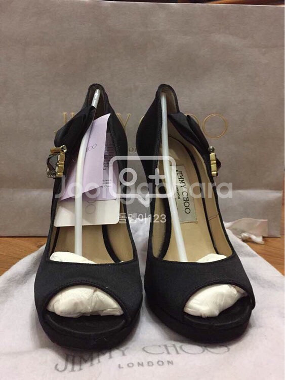 지미추 Jimmy Choo 오픈토 힐 팝니다(반값택포)--0