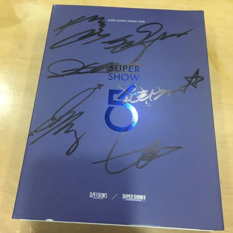 슈퍼쥬니어, 샤이니 비매품 싸인앨범! 이미지