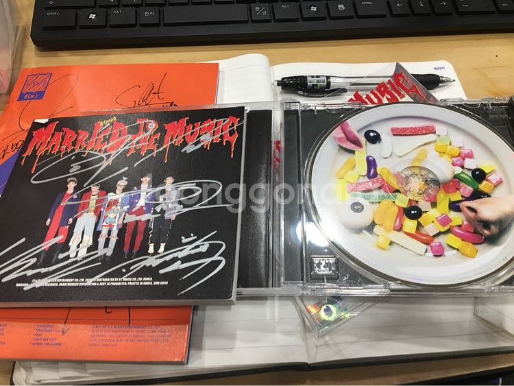 슈퍼쥬니어, 샤이니 비매품 싸인앨범!--3