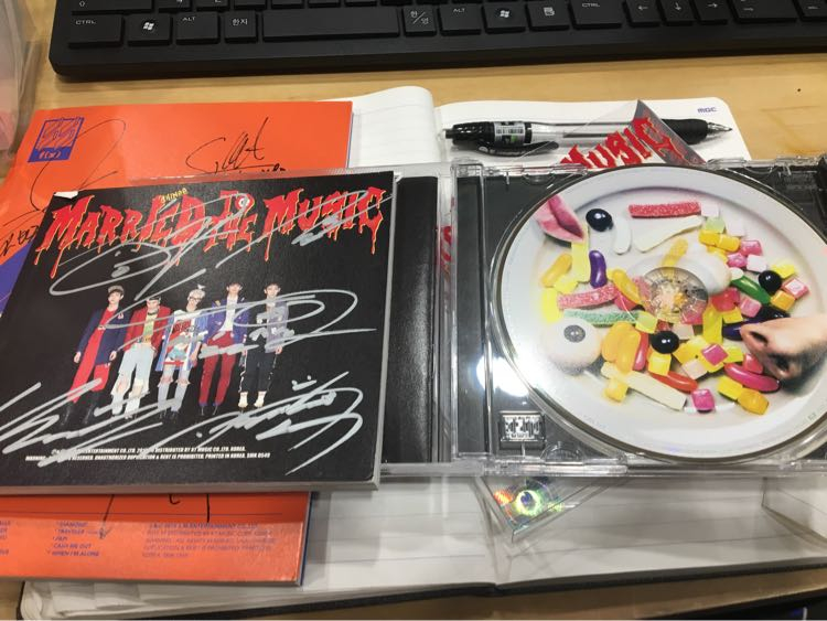 슈퍼쥬니어, 샤이니 비매품 싸인앨범! 이미지