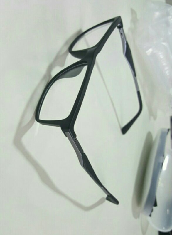 tr90 소재 가볍고 튼튼한 도수 안경테 이미지