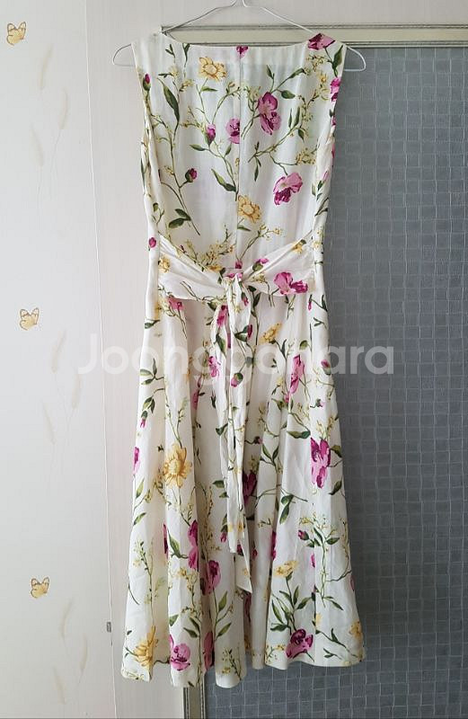 BCBG 원피스(택포)--1