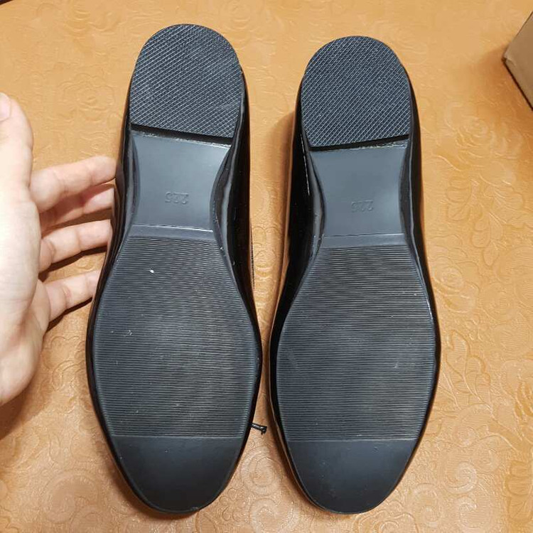 에나멜 리본플랫 블랙 225 이미지