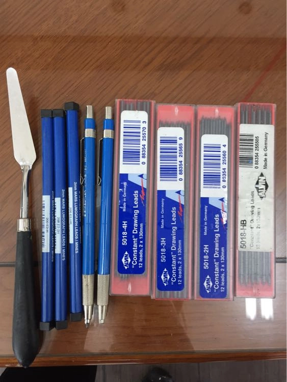 미술용품 연필 콩테 목탄 지우개 제도연필 이미지