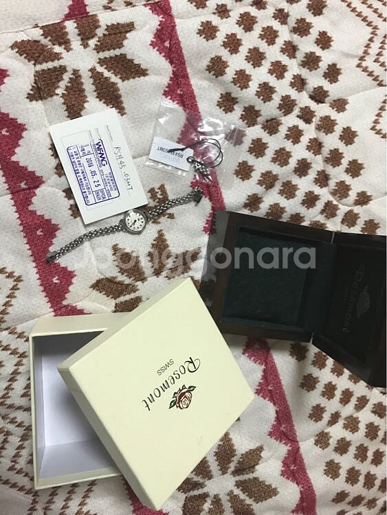 로즈몽 탄생석 시계 판매 합니다 절충가능--0