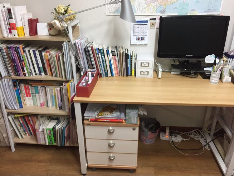 완전 깨끗! 책상 5천+책장 1만 (가격 대폭 인 이미지